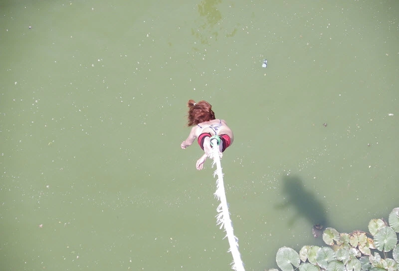 Прыжок с тарзанки Bungy Jump в Паттайе